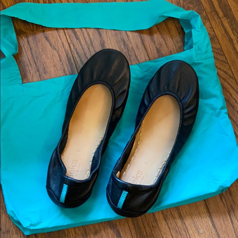 Tieks Matte Black with Bag